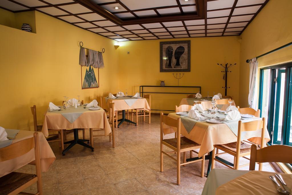 Gorillas City Centre Hotel Kigali Ngoại thất bức ảnh
