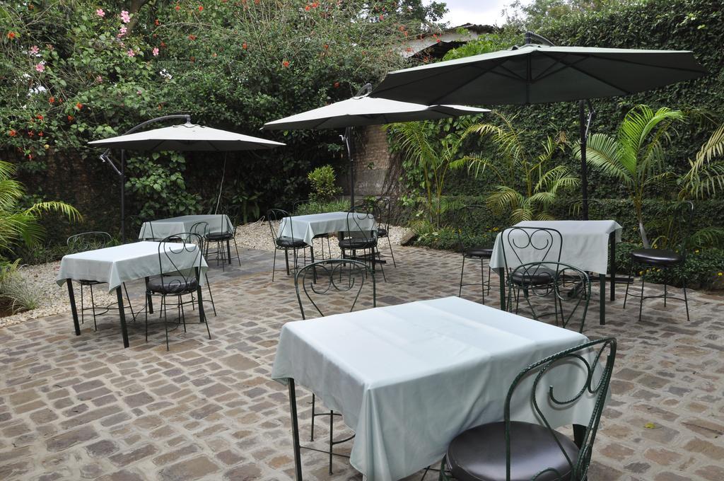 Gorillas City Centre Hotel Kigali Ngoại thất bức ảnh