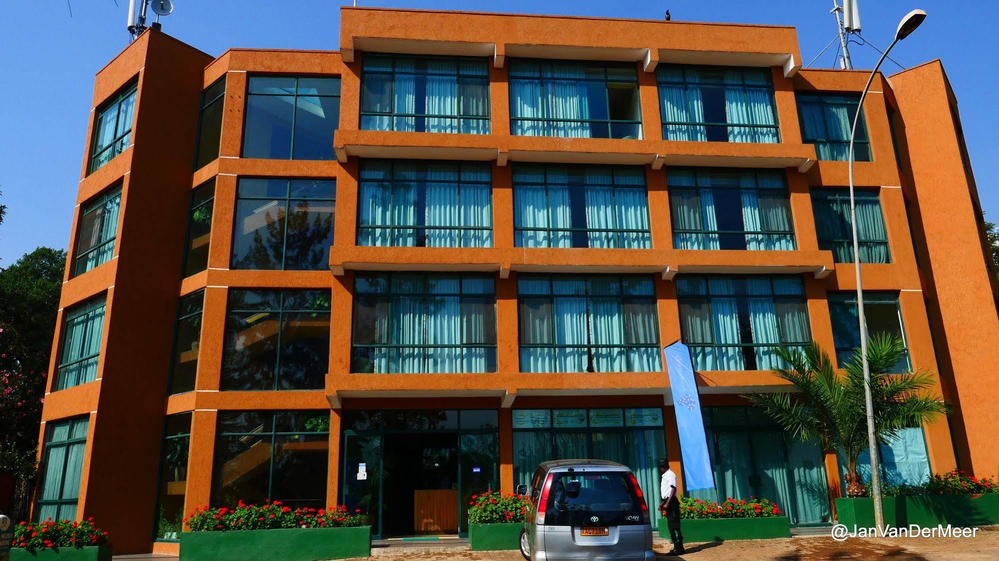Gorillas City Centre Hotel Kigali Ngoại thất bức ảnh